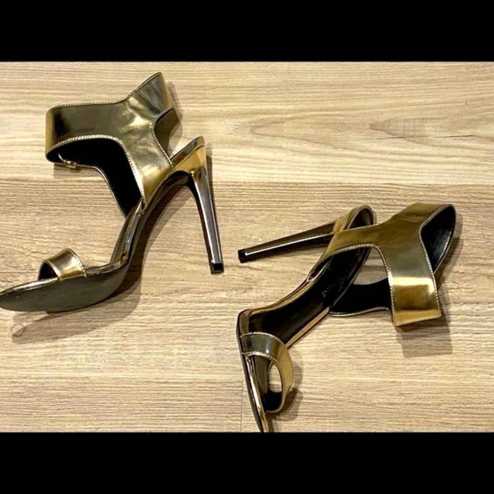 Enzo Angiolini Brodee Sandal Heel Gold Open Toe Size 8 - Picture 5 of 13